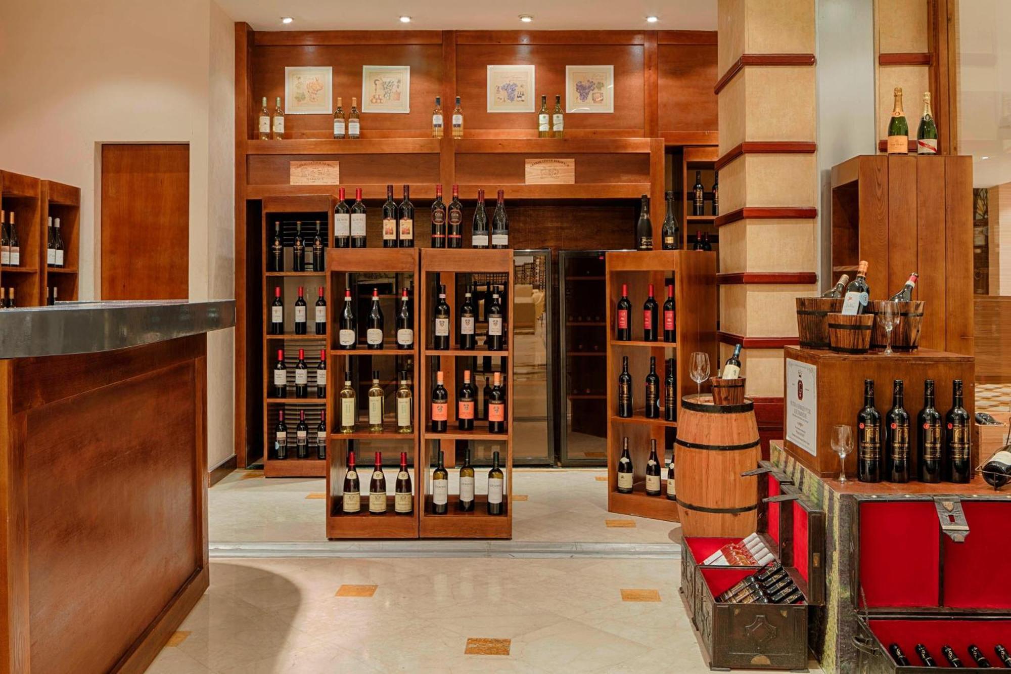Sheraton Club Des Pins Resort Экстерьер фото