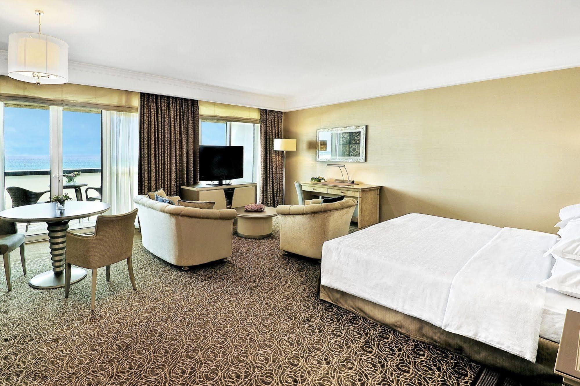 Sheraton Club Des Pins Resort Экстерьер фото